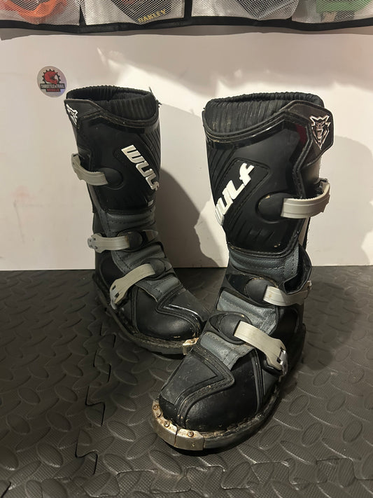 Wulf boots UK1