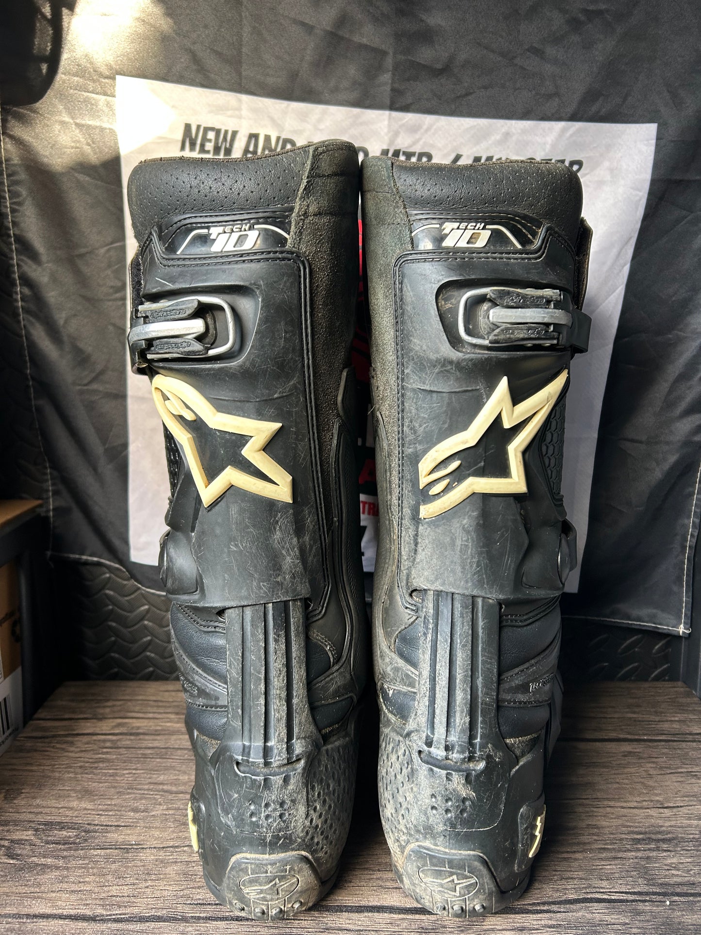 alpinestars tech 10 uk10