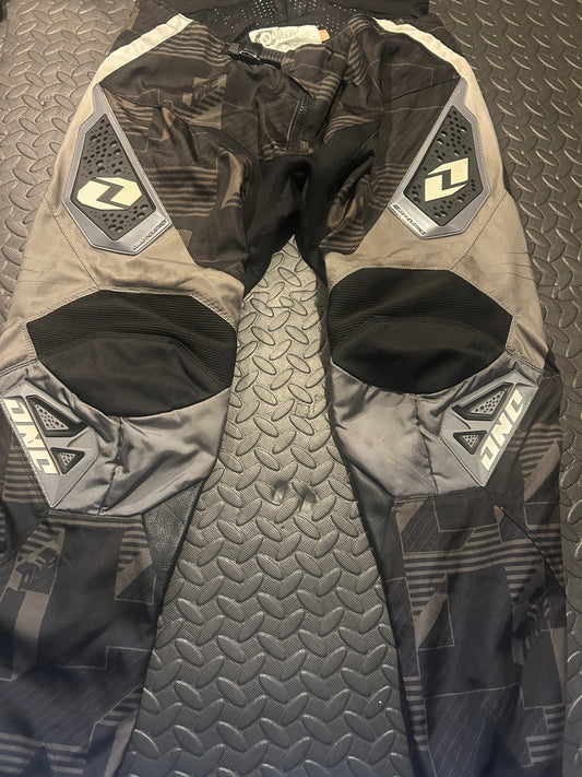 One industries pants 36”
