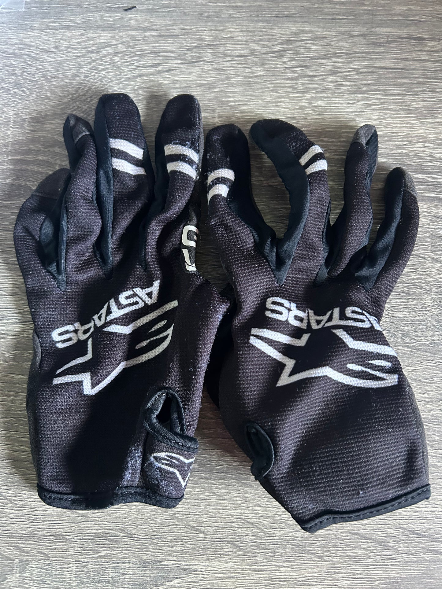 alpinestars gloves medium