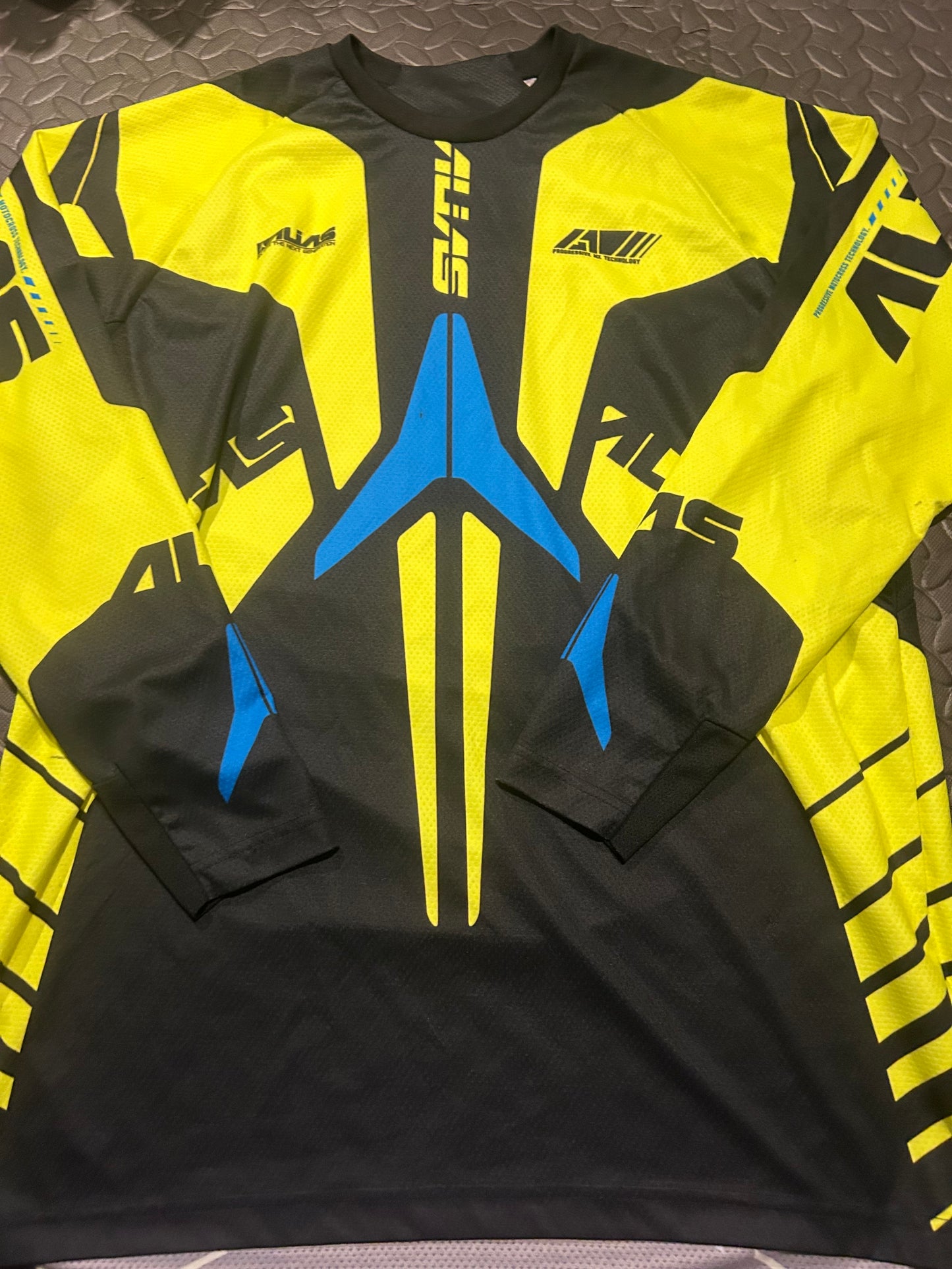 Alias jersey M