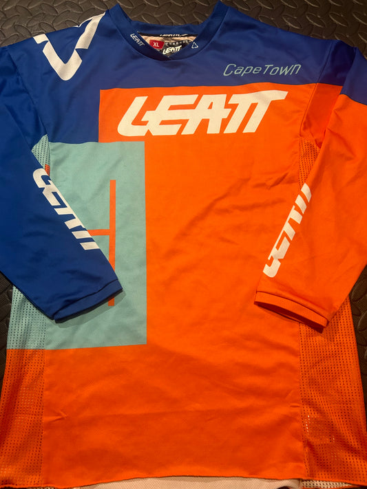 Leatt jersey