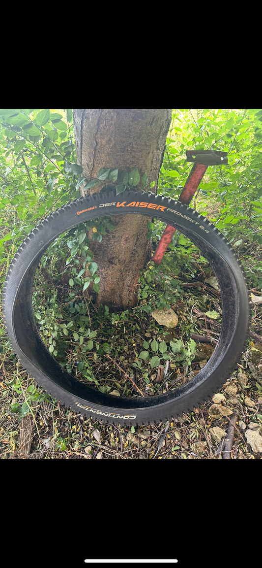 Continental kaiser projekt tyre
