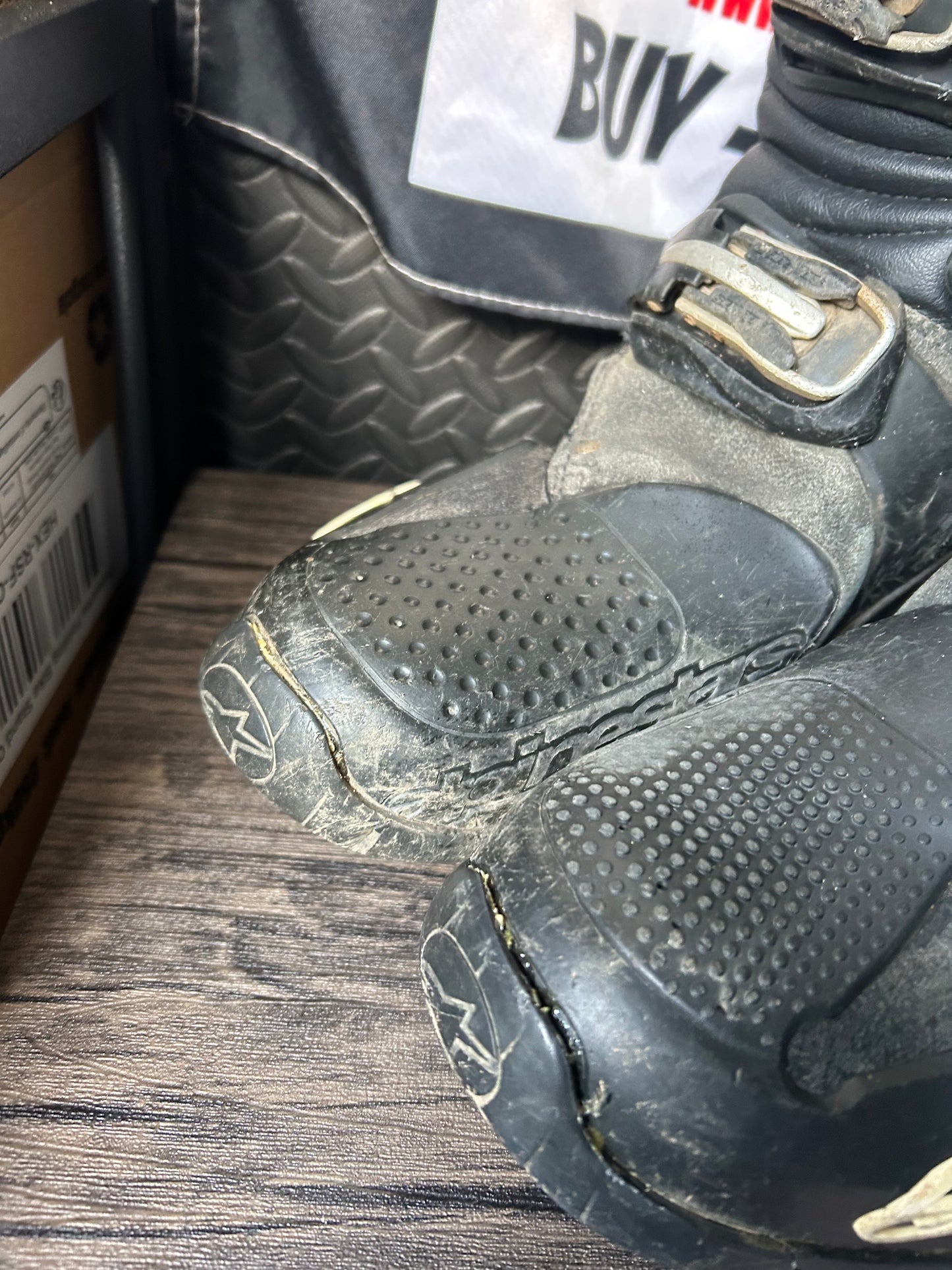 alpinestars tech 10 uk10
