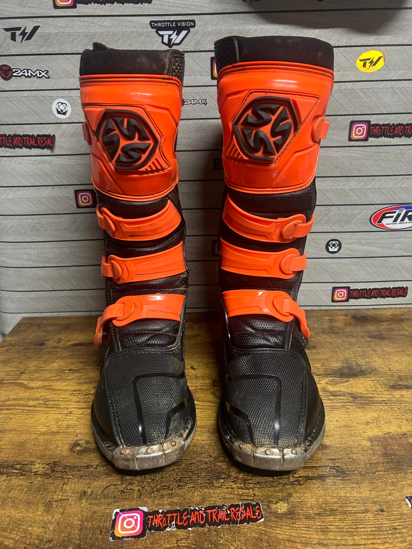 scoyco boot uk9.5