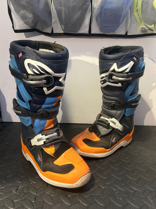 Alpinestars boots