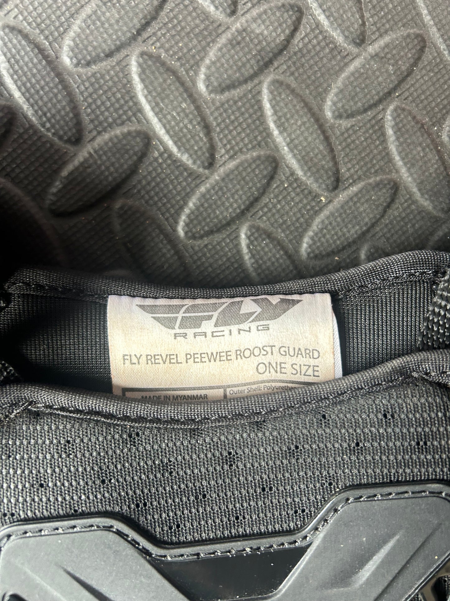 Fly revel roost vest