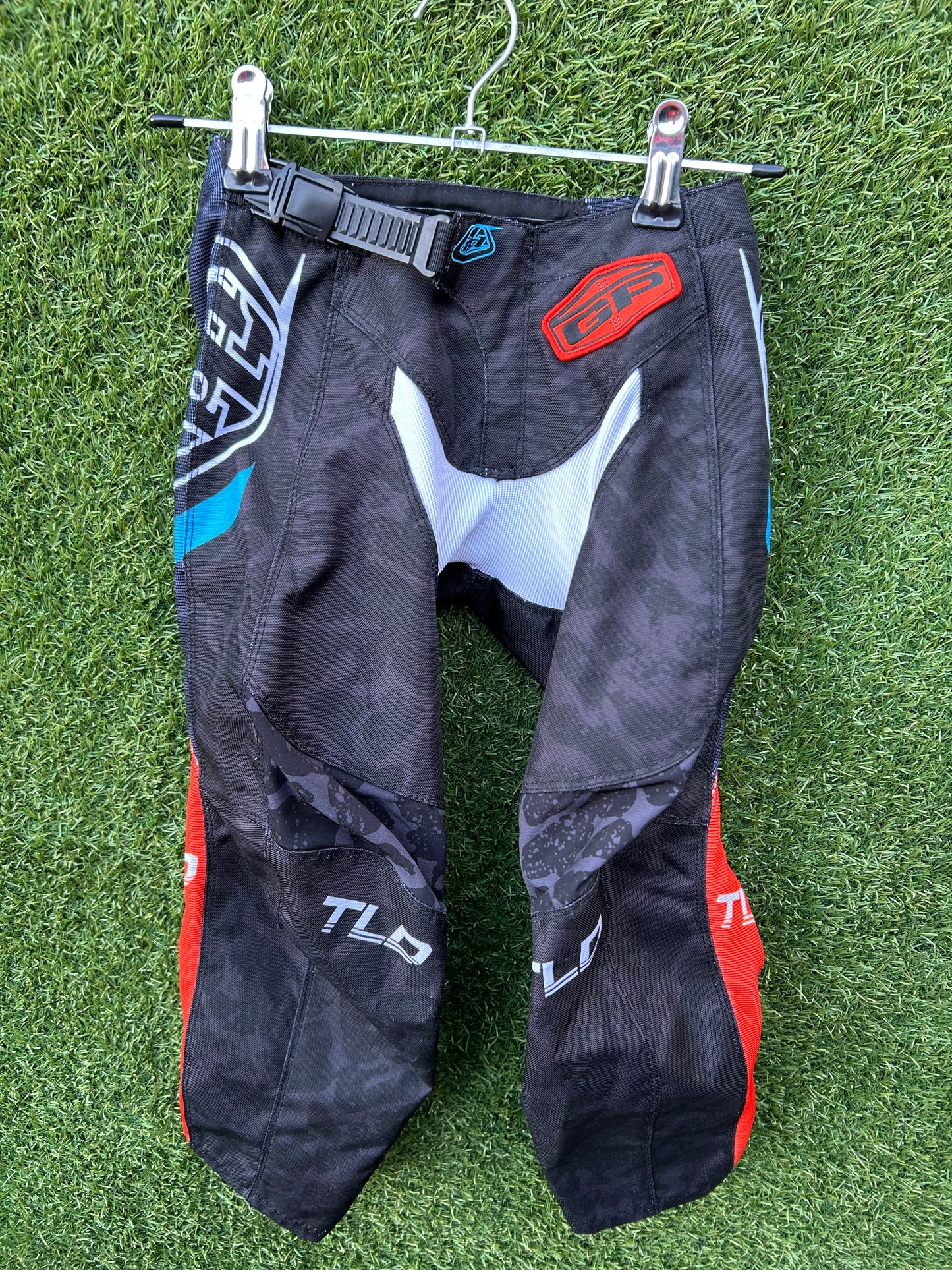troy lee pants 18"