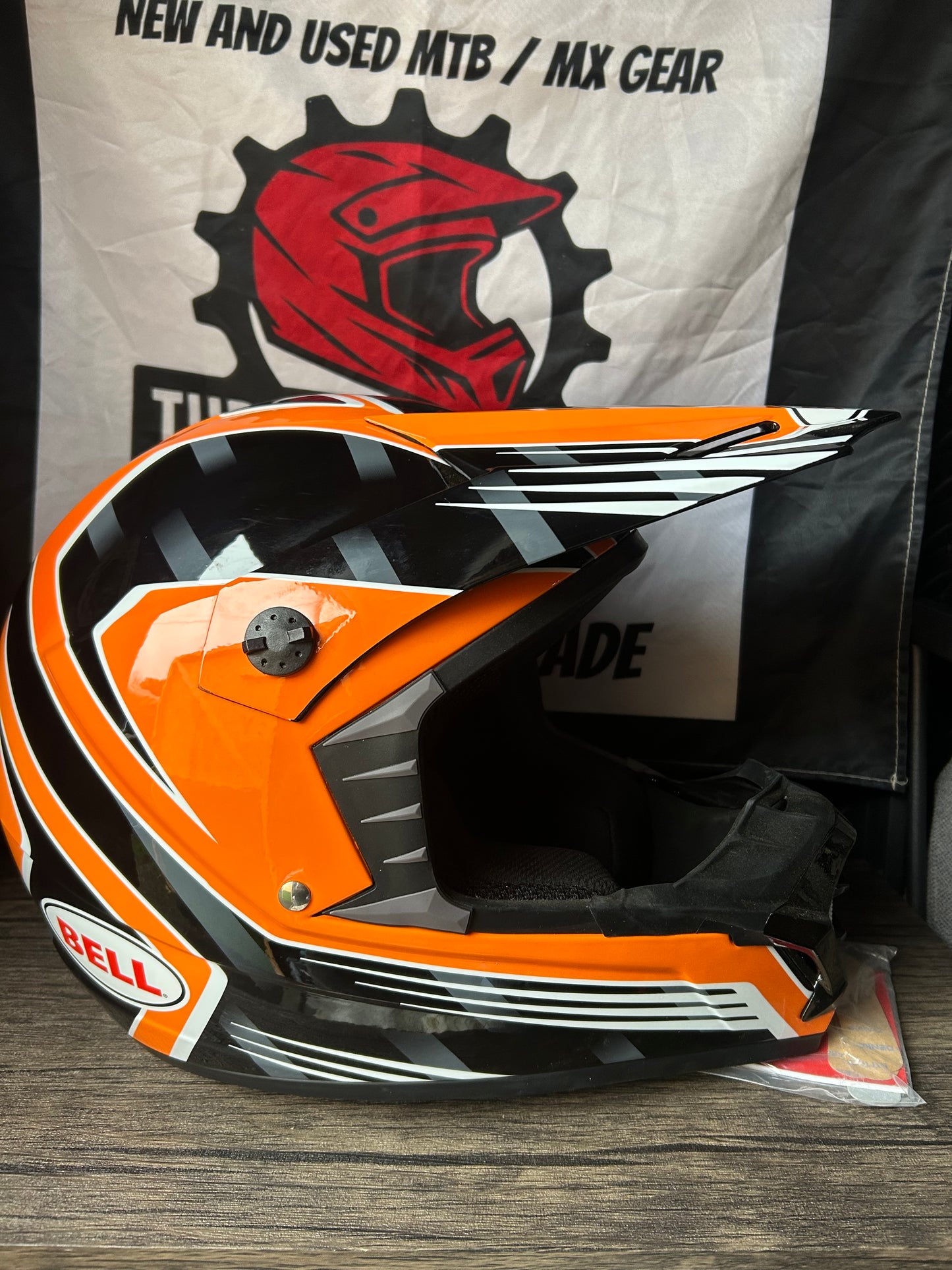 NEW Bell SX1 helmet 54-55cm