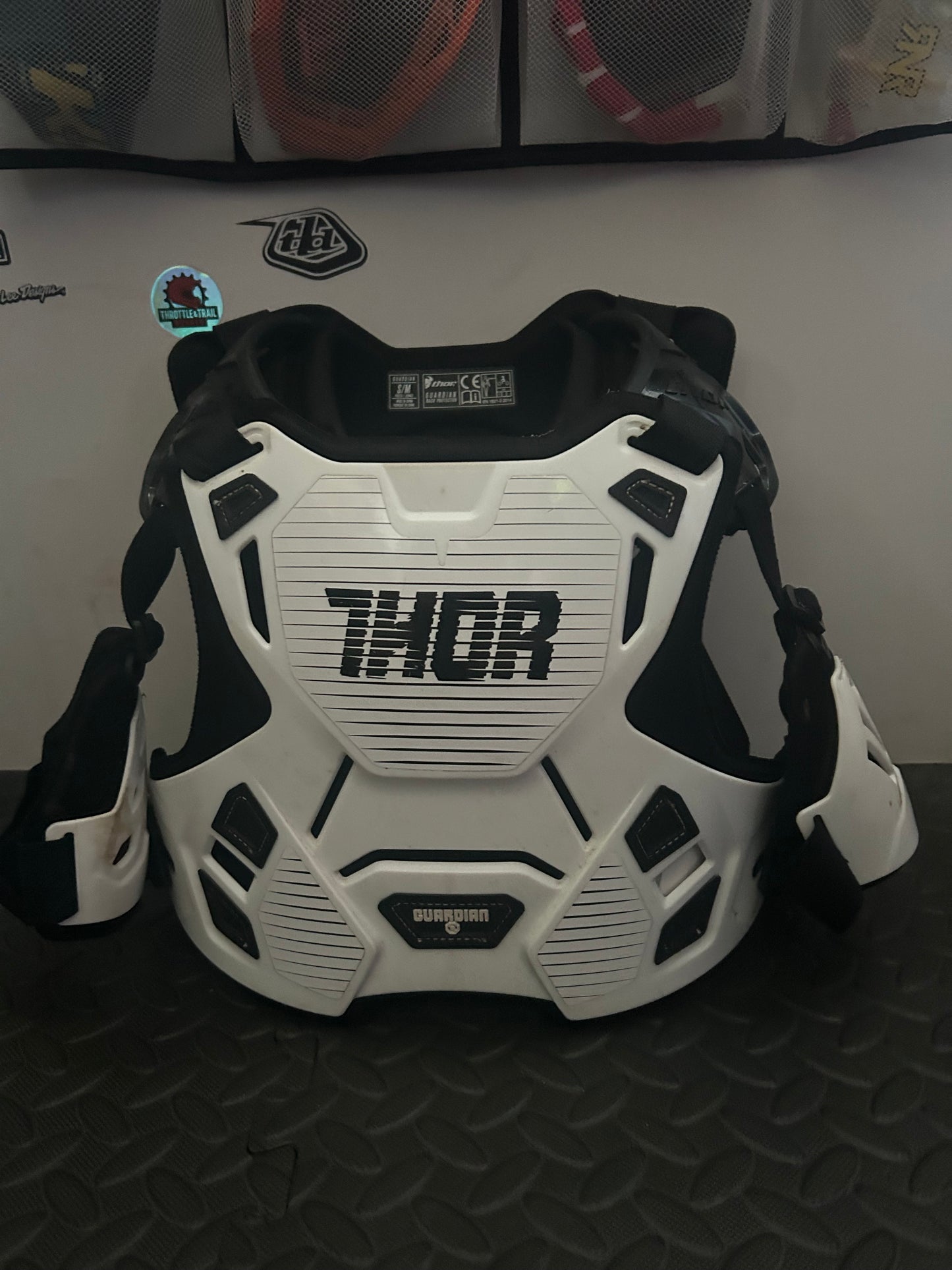 Thor chest protector YS/YM