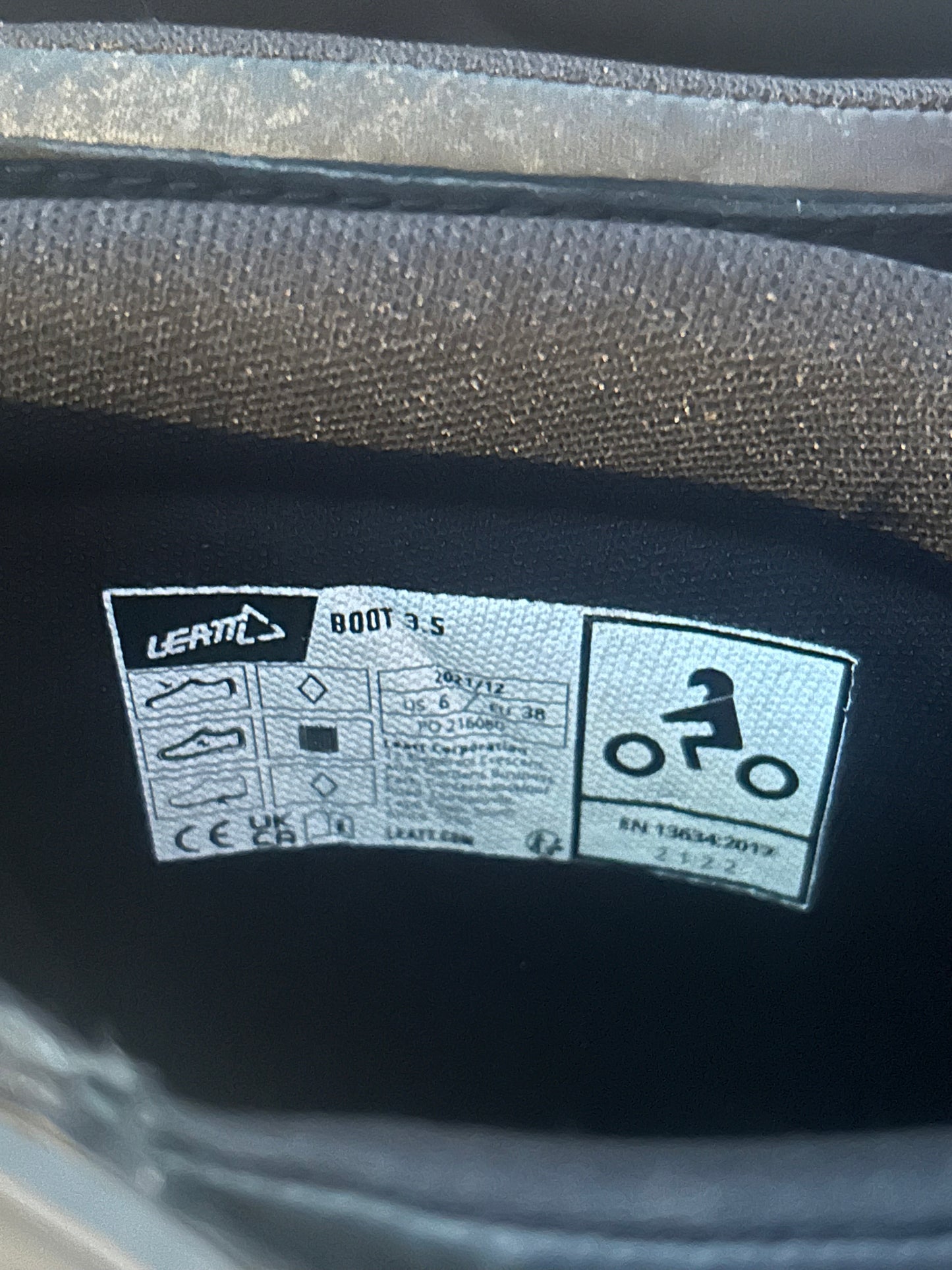 Leatt 3.5 boots UK3