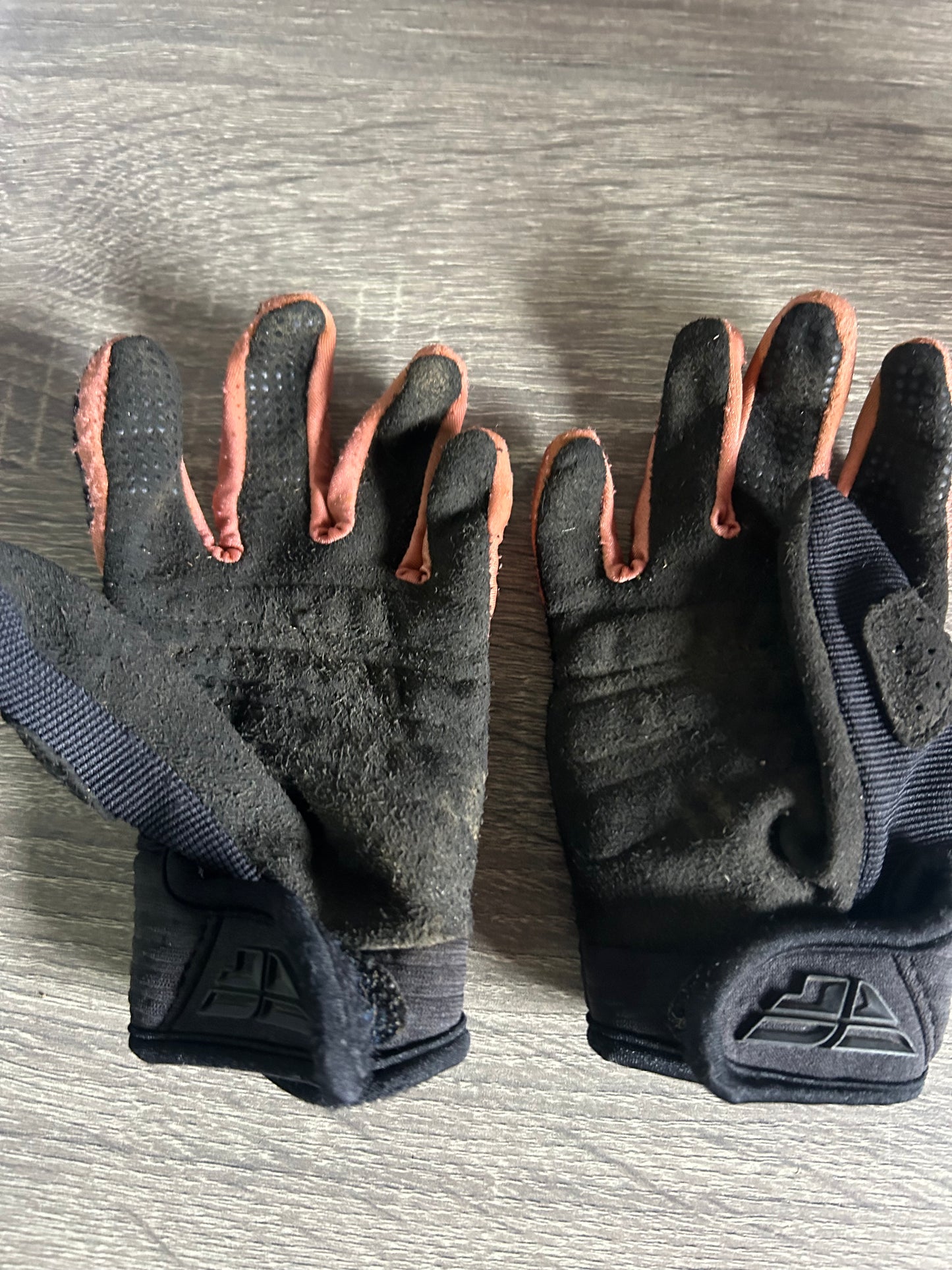 fly gloves yxs