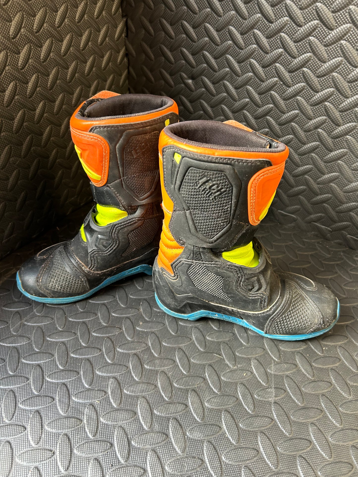 Alpinestars tech 3 UKJ13