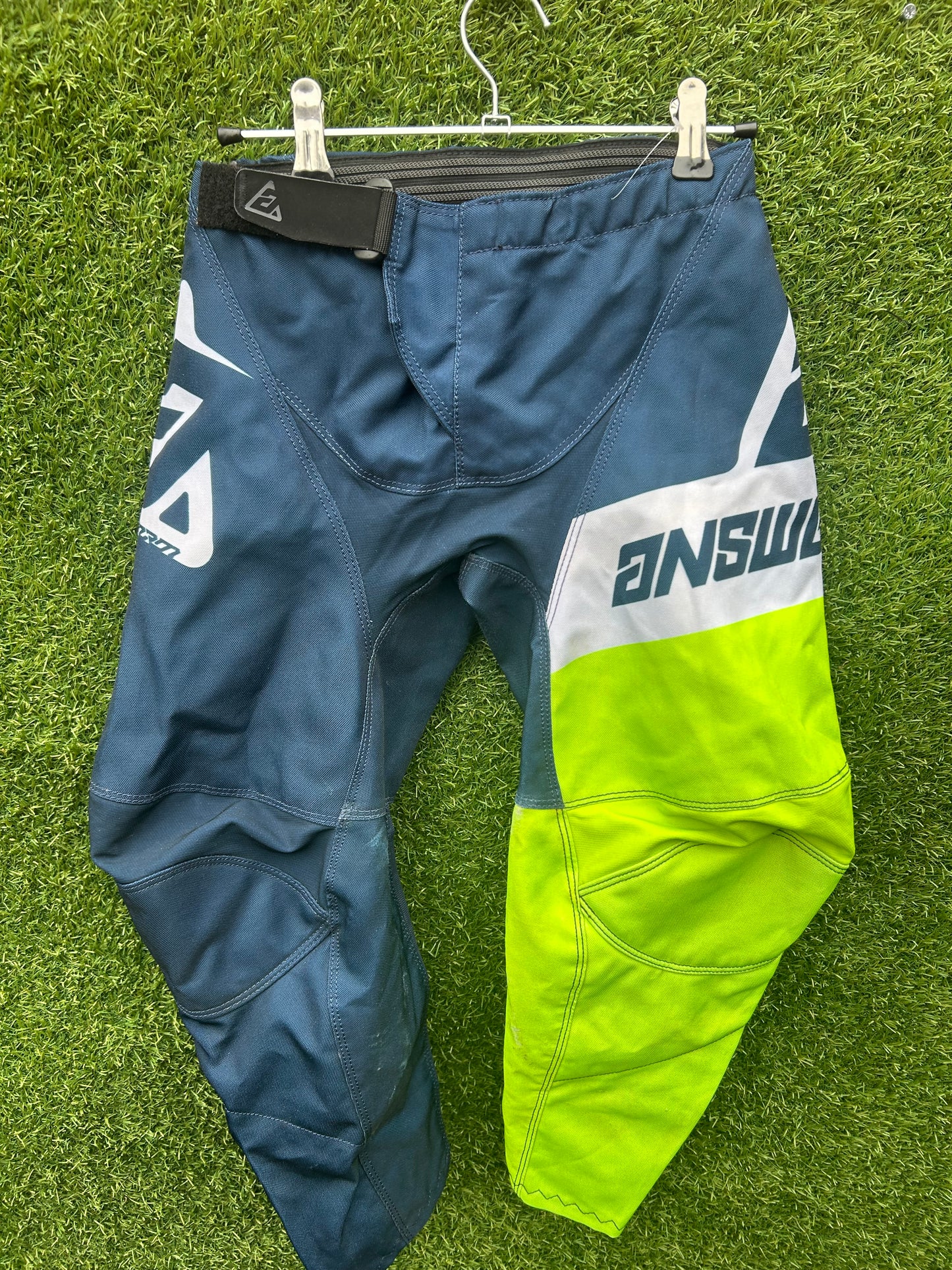 answer pants 26"