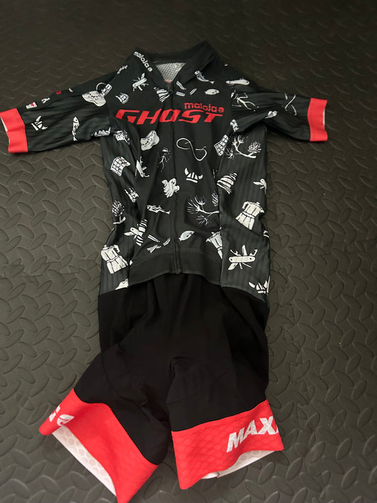 Maloja cycling outfit