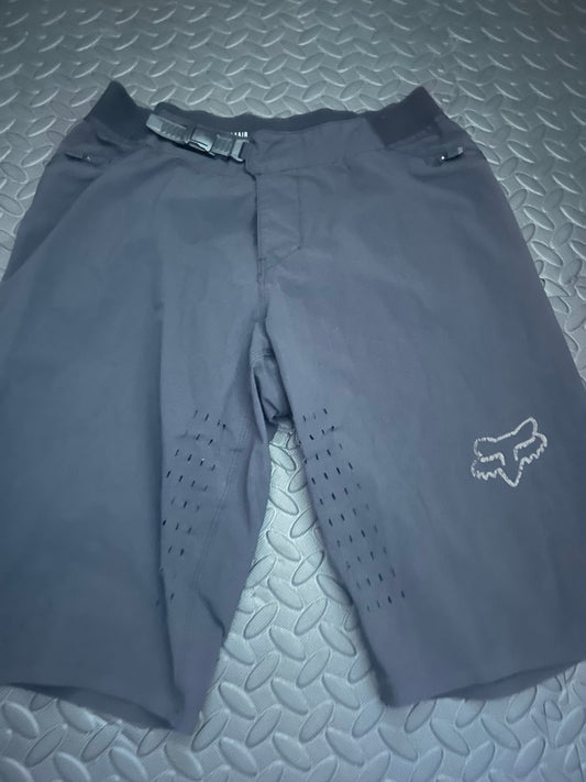Fox shorts 32”