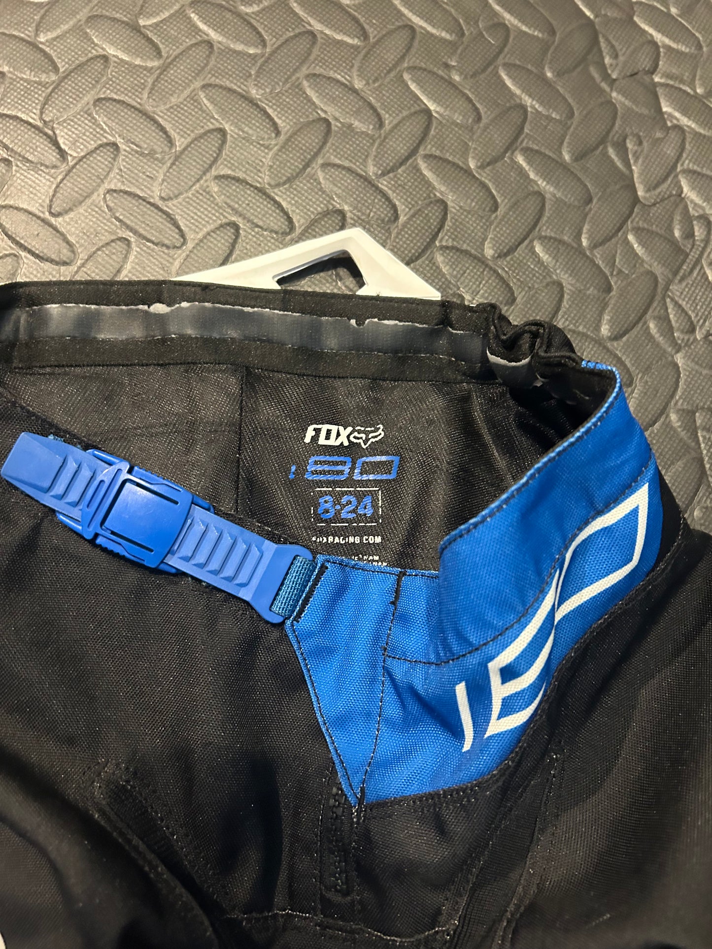 Fox pants 24”