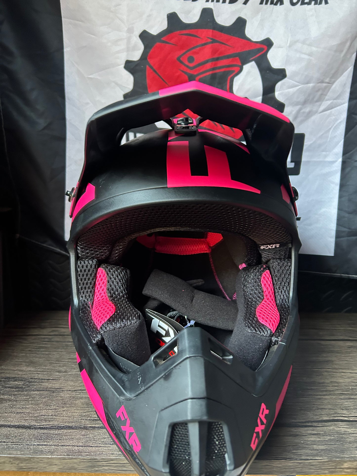 NEW FXR clutch helmet 53-54cm