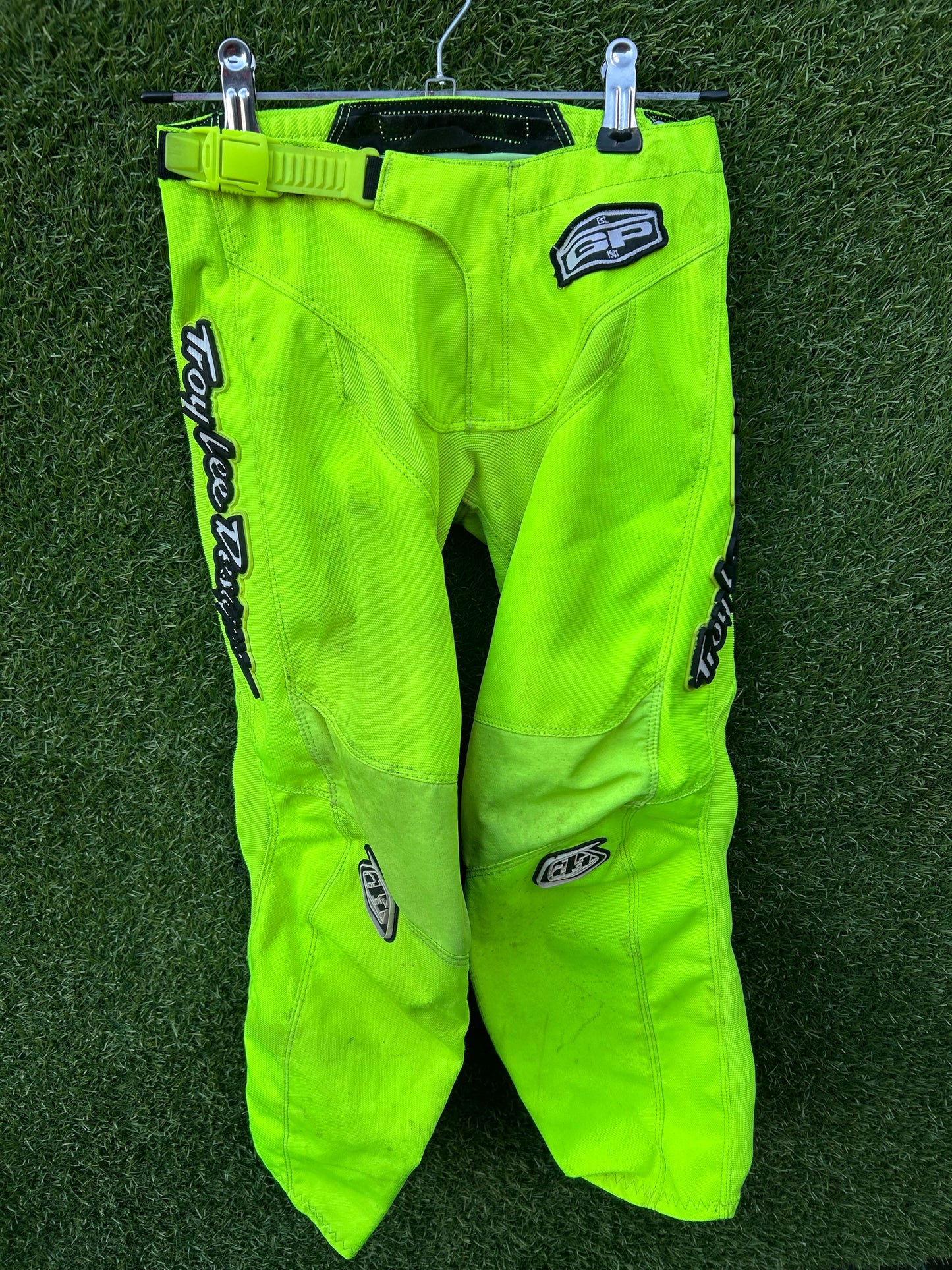 troy lee pants 22"