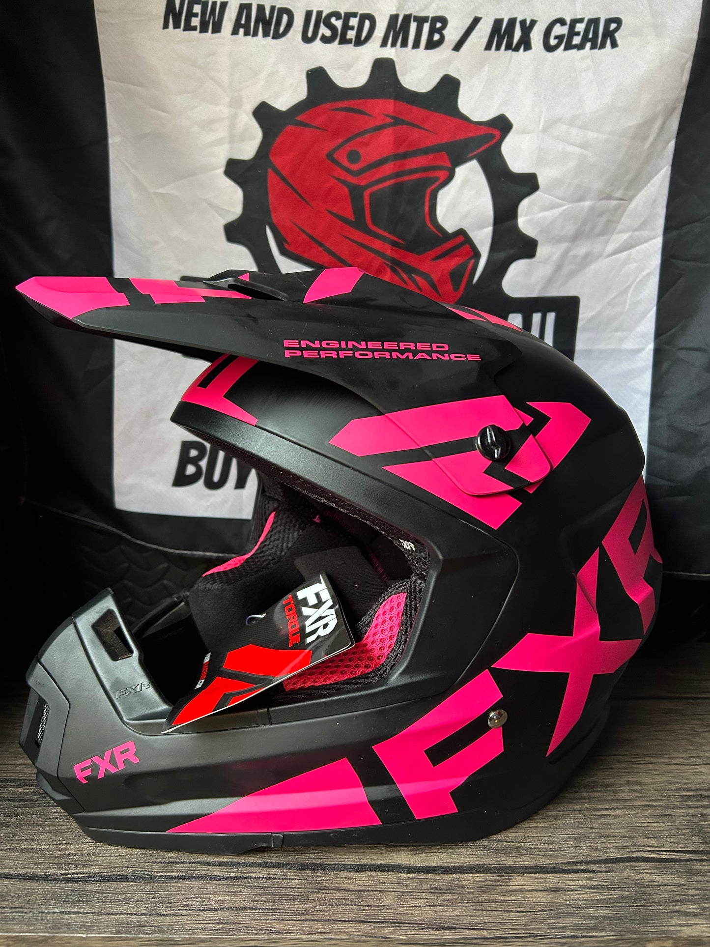 NEW FXR clutch helmet 53-54cm