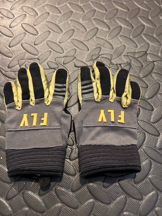 Fly gloves