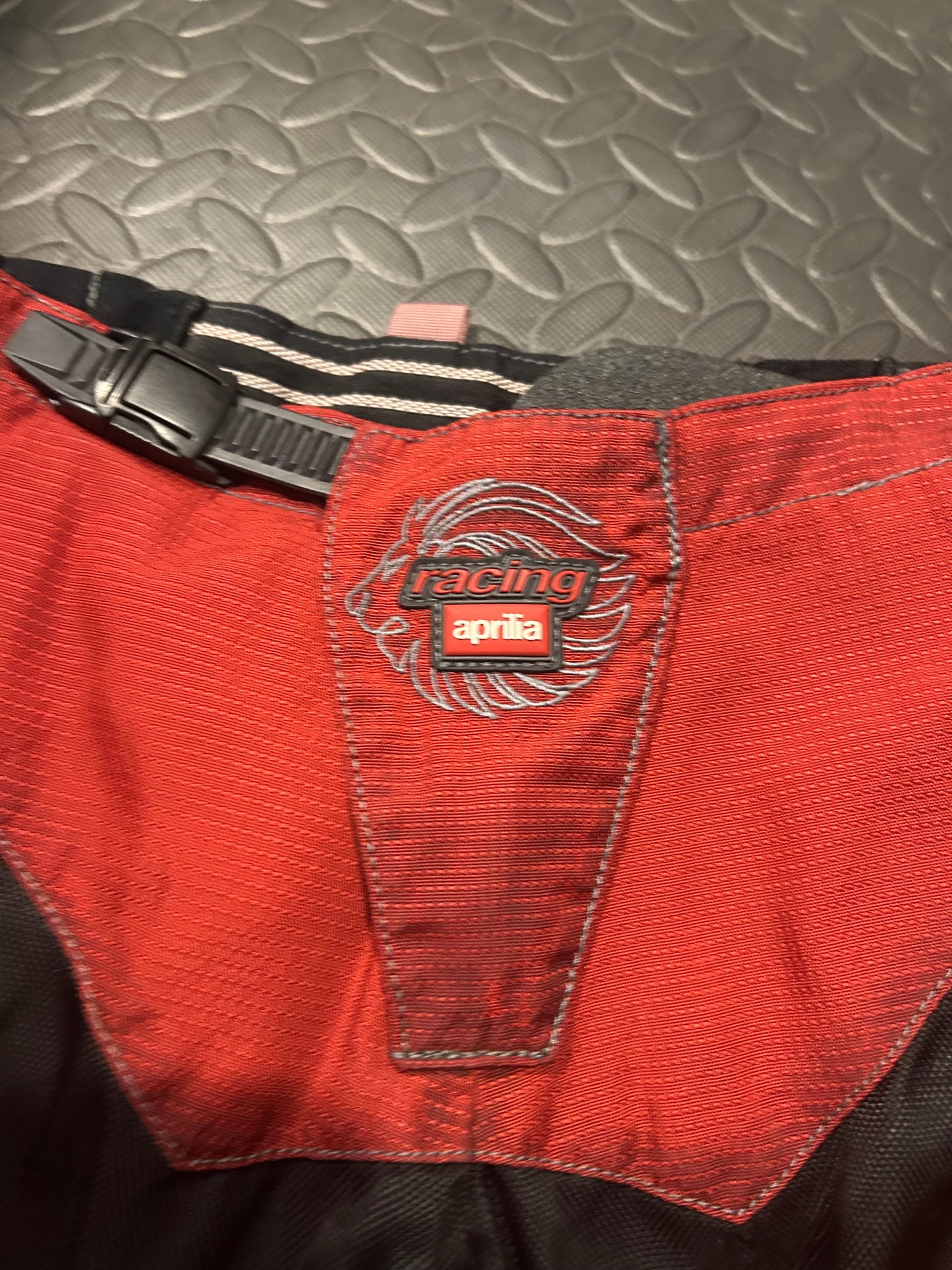 Aprilia pants 26”