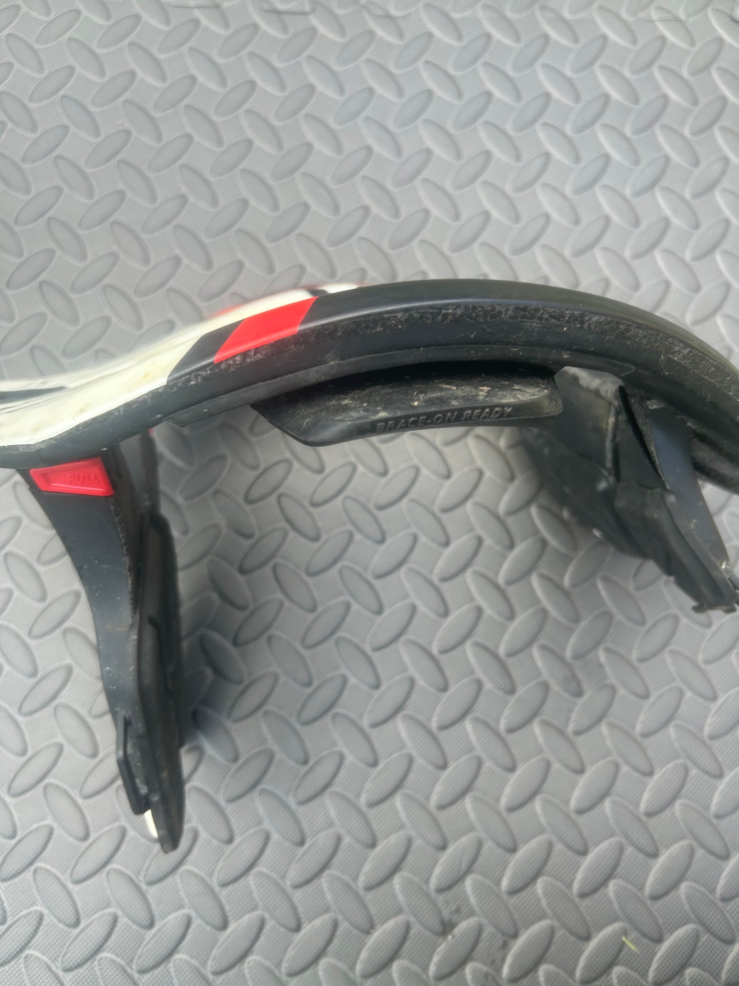 Leatt gpx neck brace S/M