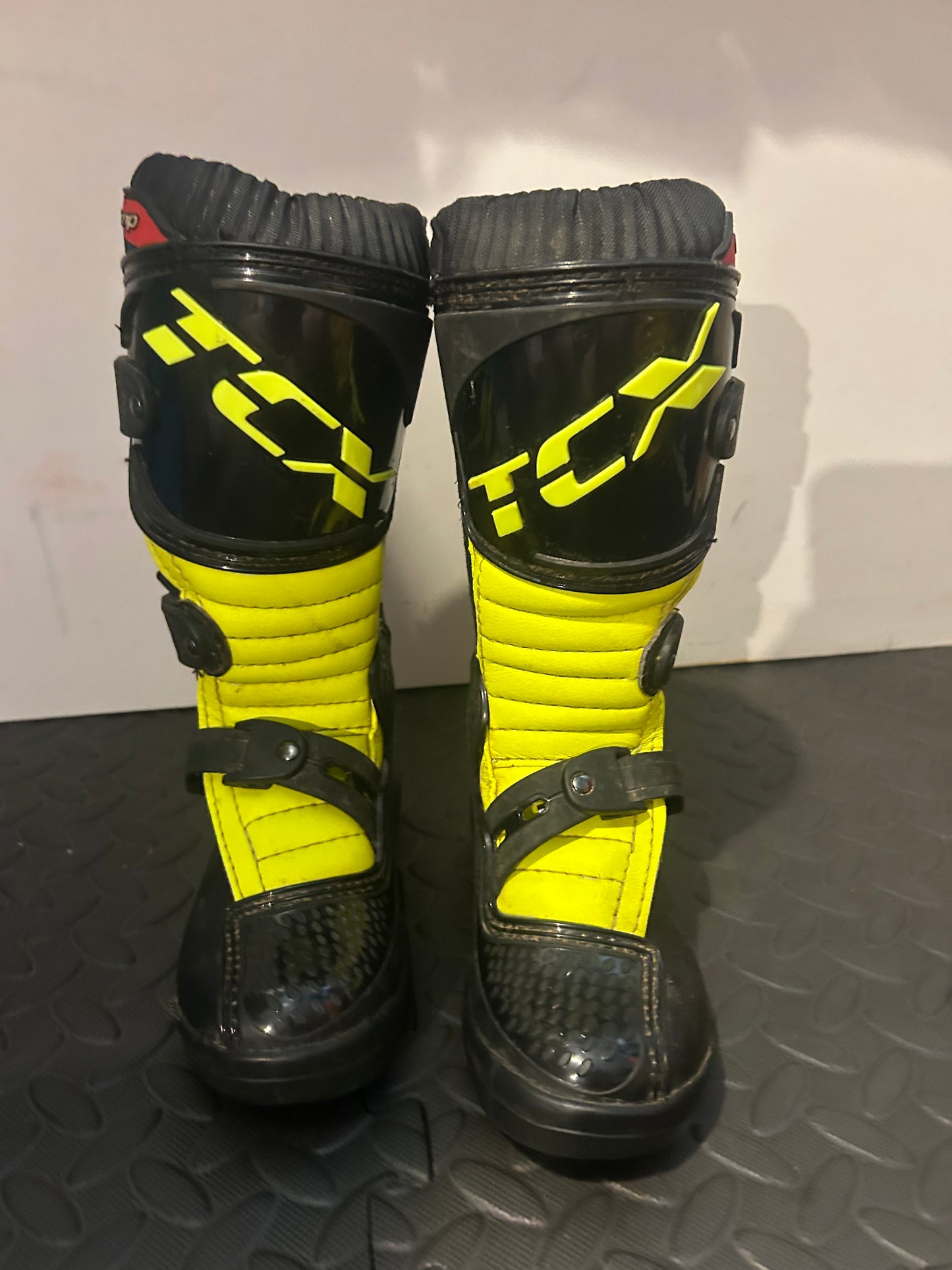 Tcx kids boots size11