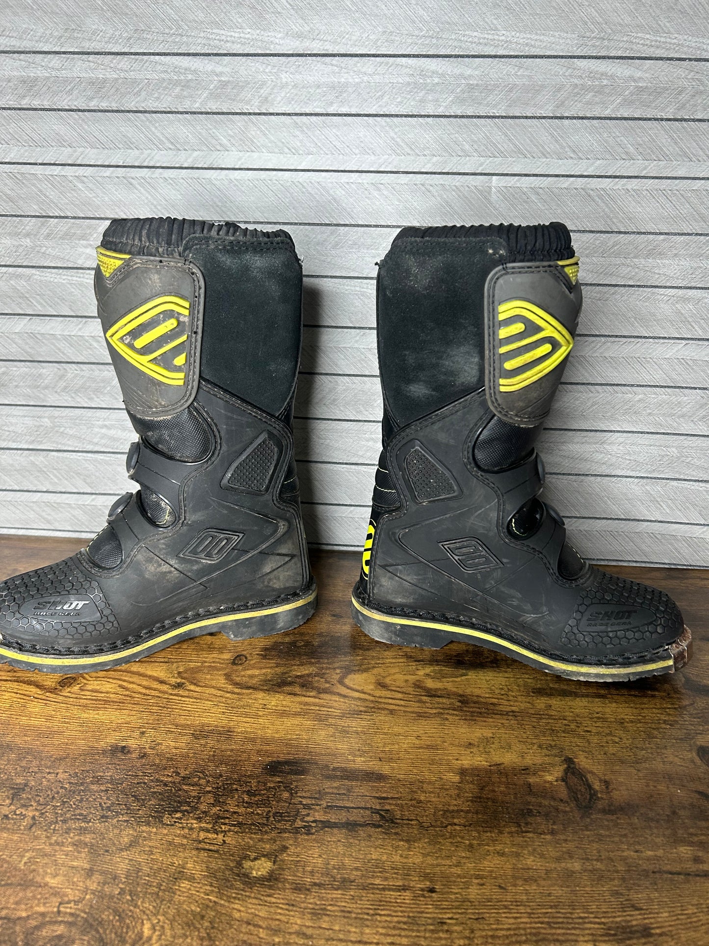 shot boots uk3