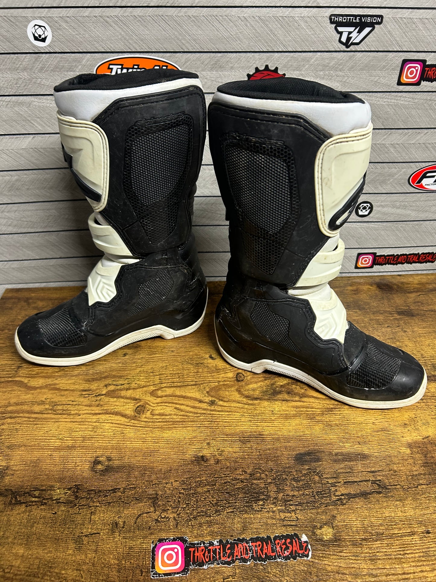 Alpinestars tech 3 uk1