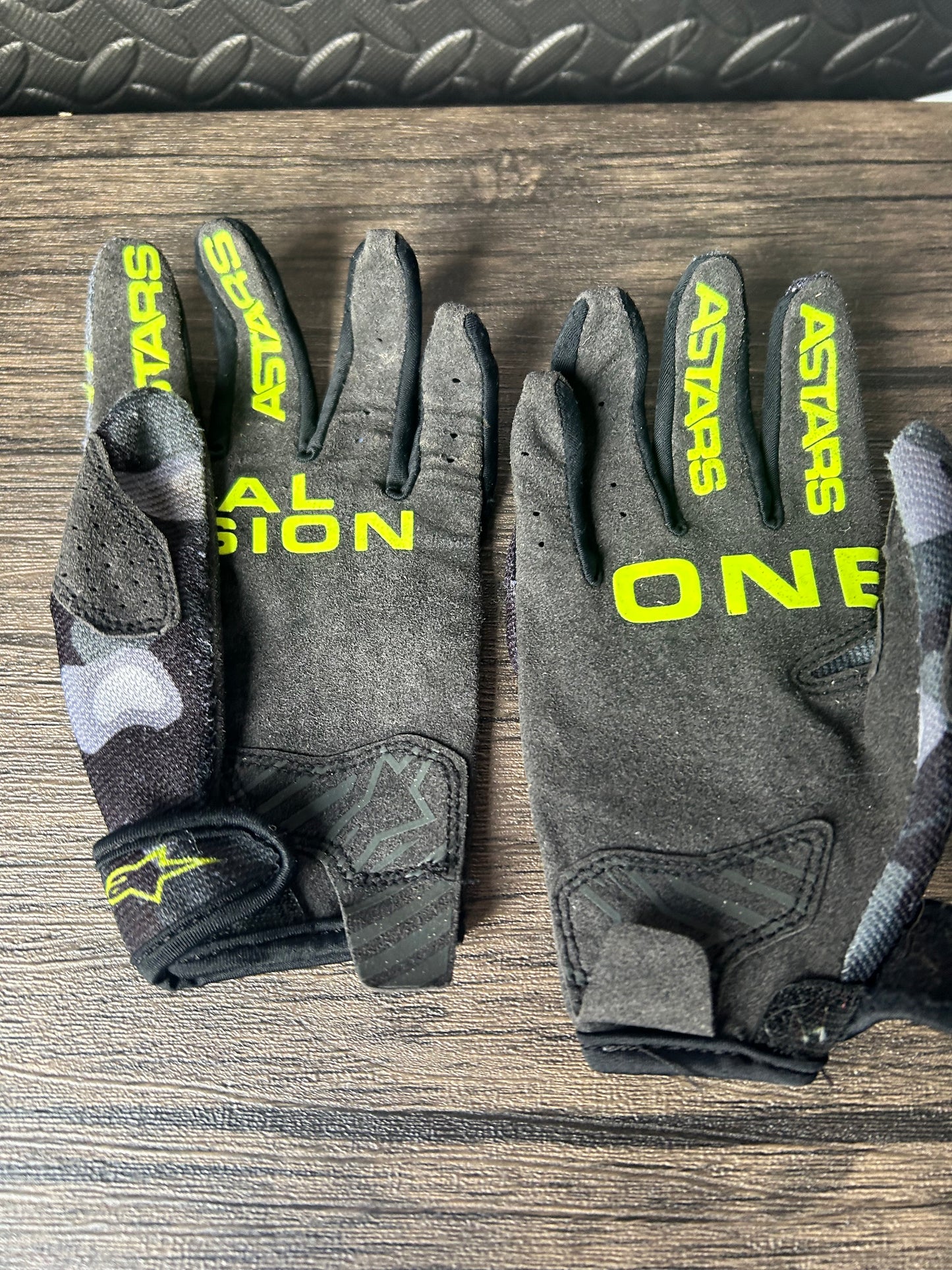alpinestars gloves ym