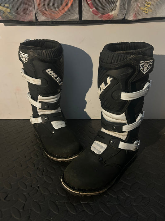 Wulfsport boots UK4