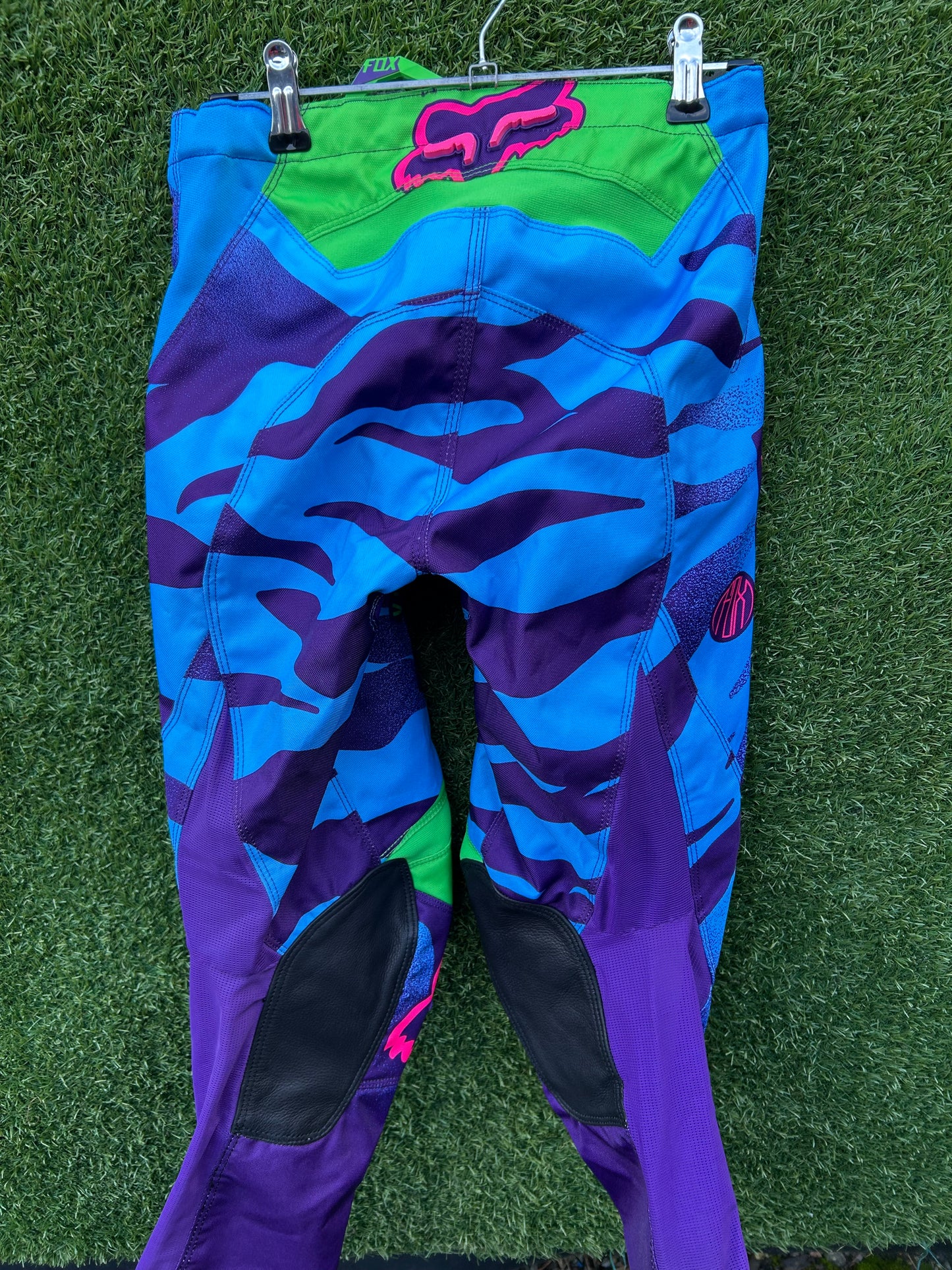 fox pants 26"