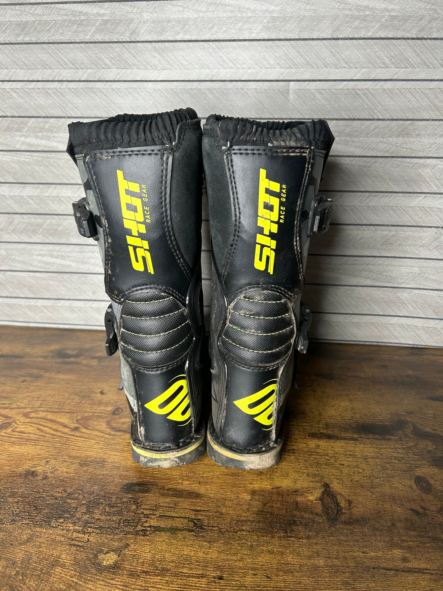 shot boots uk3
