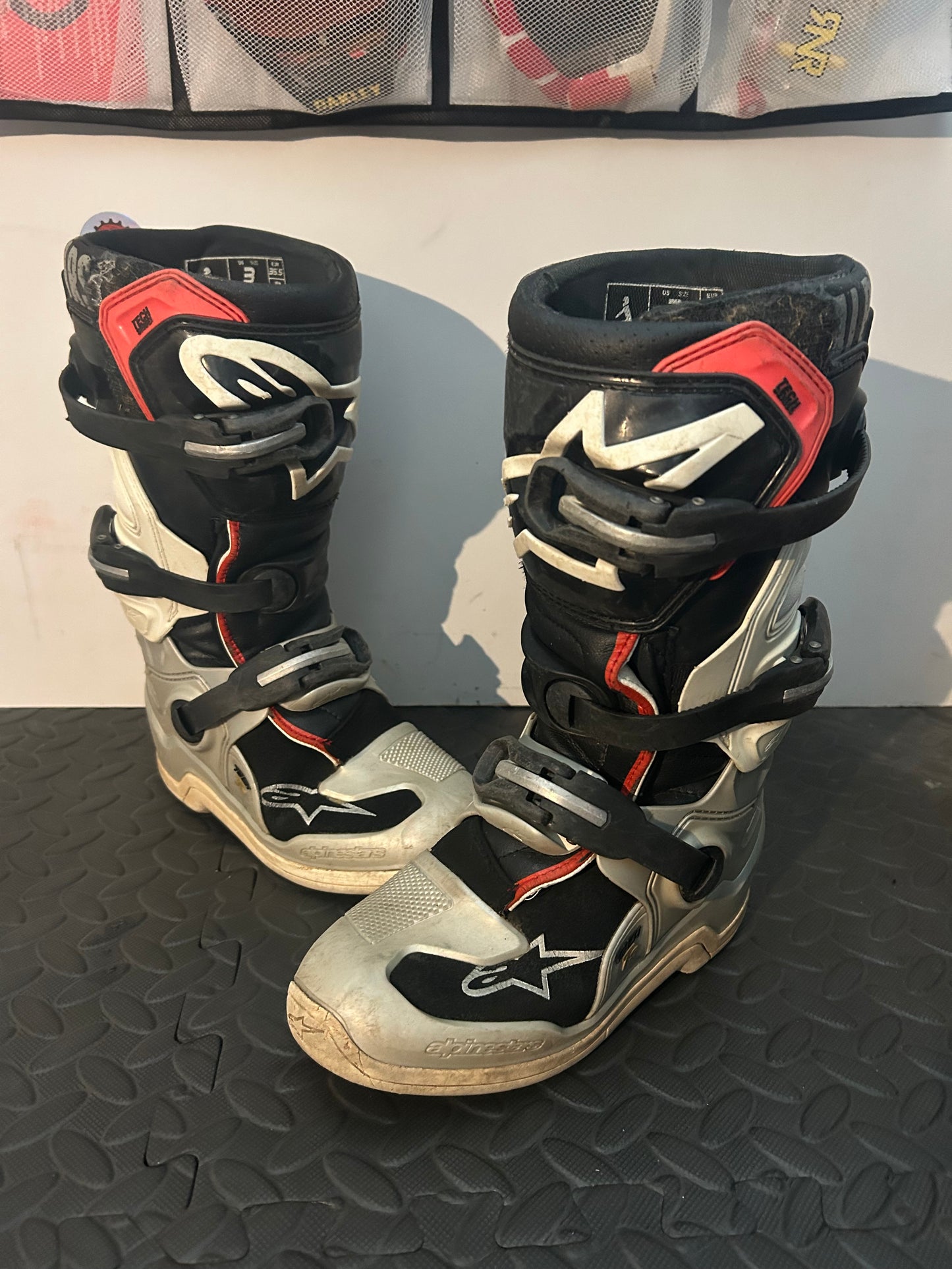 Alpinestars tech 7 UK2