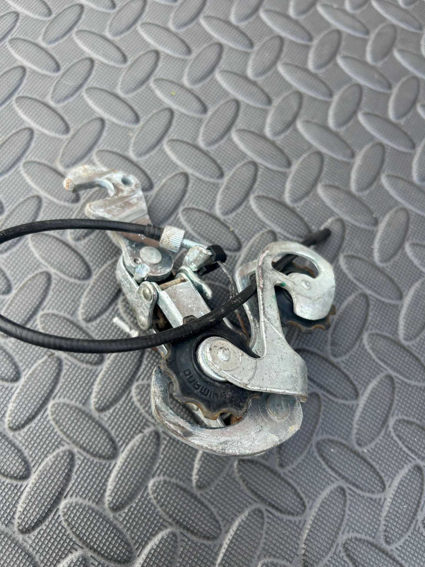 Retro derailleur