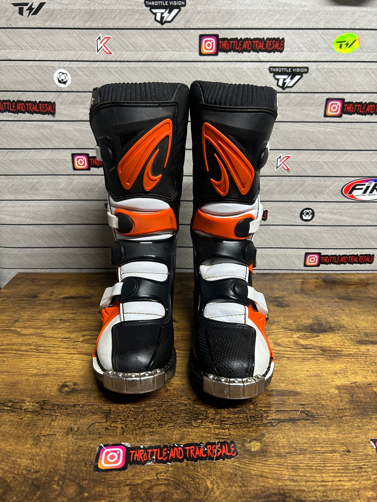 forma boots uk2