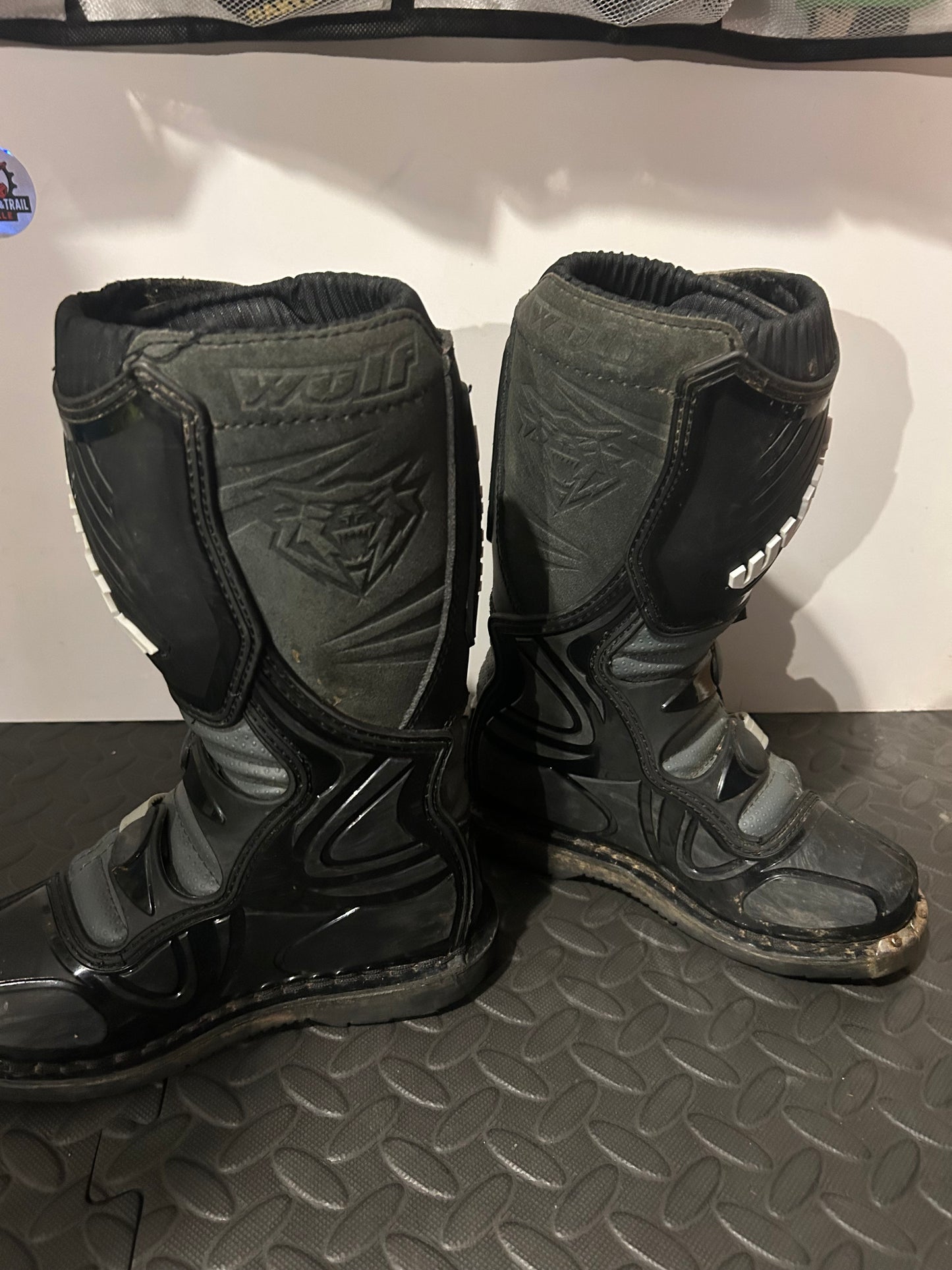 Wulf boots UK1