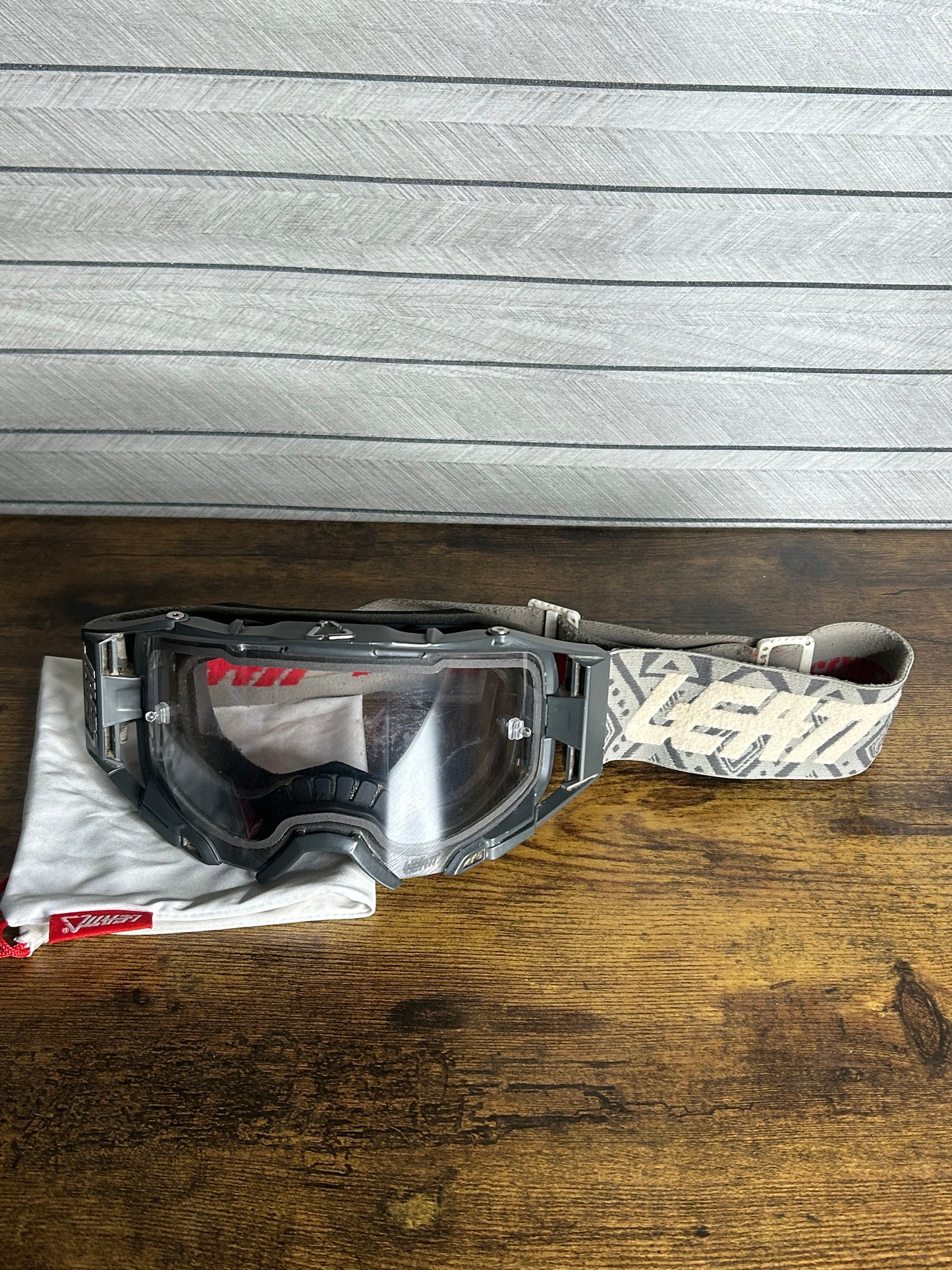 leatt 6.5 goggles Pre-Owned