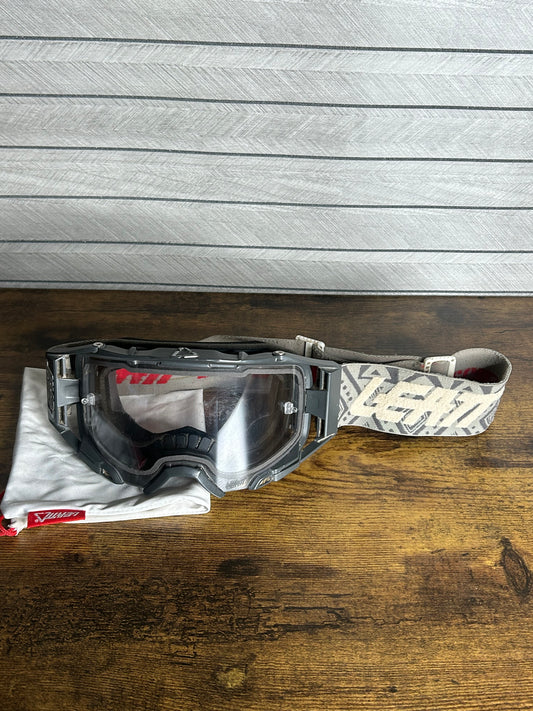 leatt 6.5 goggles Pre-Owned