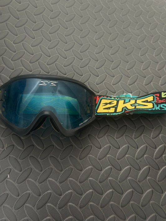 Eks goggles