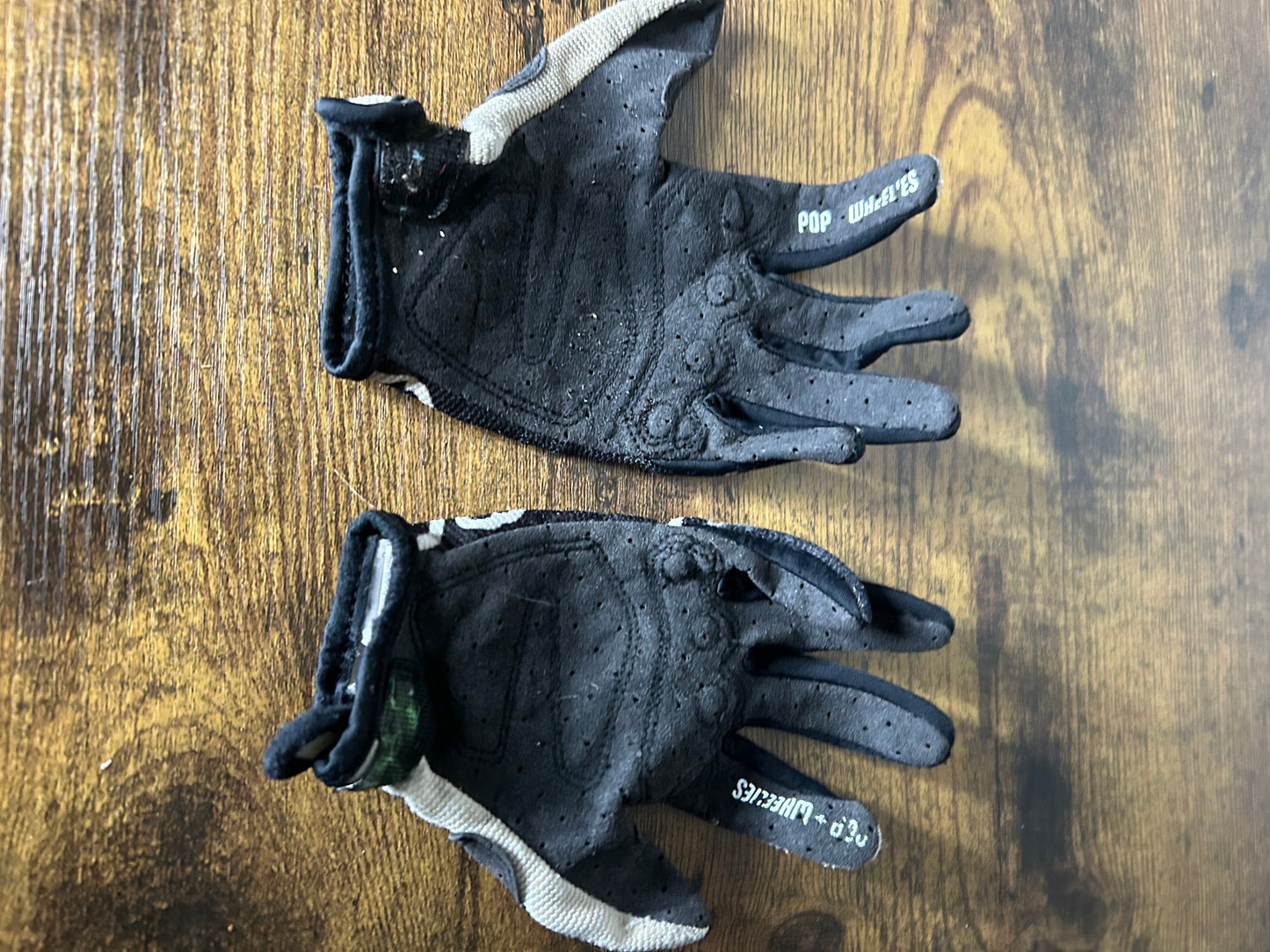 troy lee designs gloves yxs