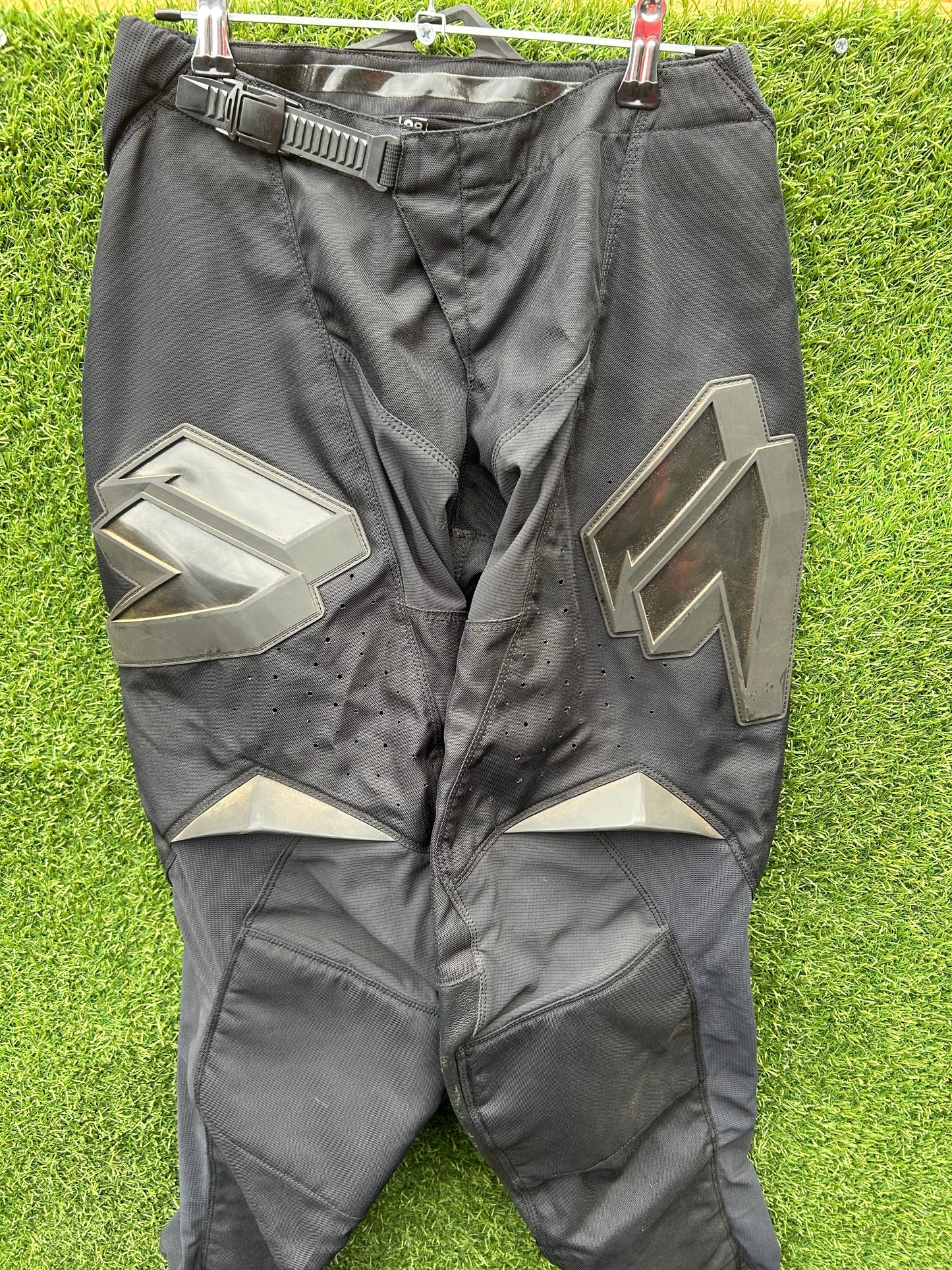 shift pants 28"