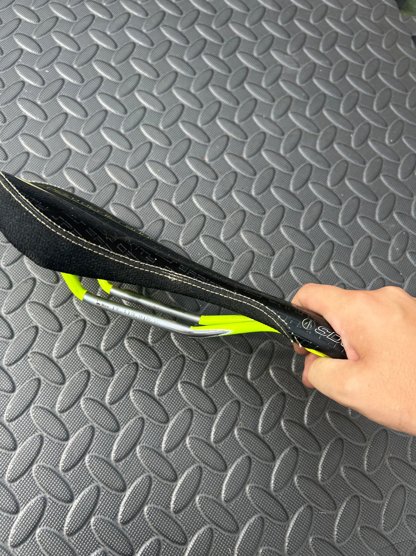 Sdg saddle