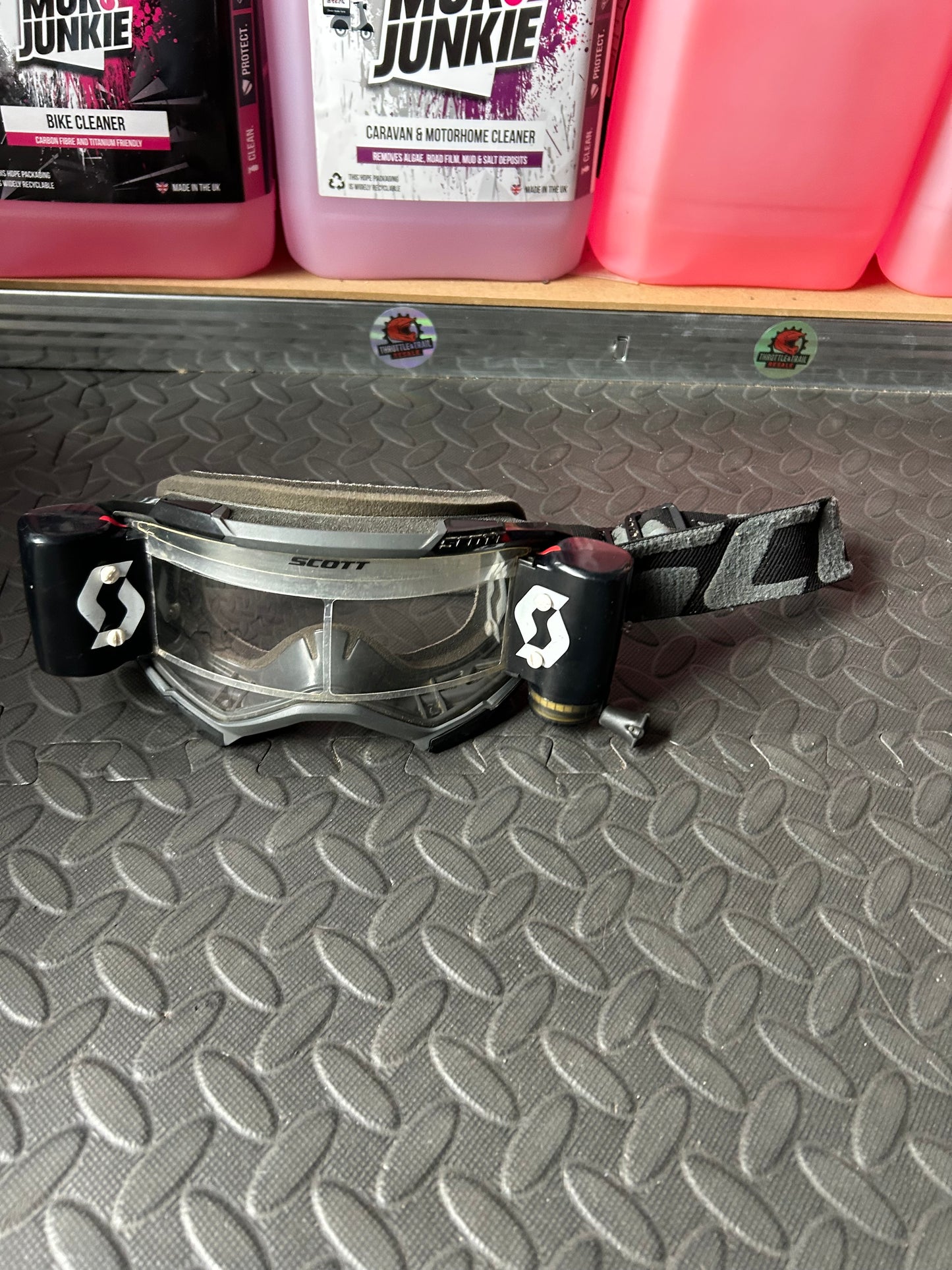 Scott roll off goggles