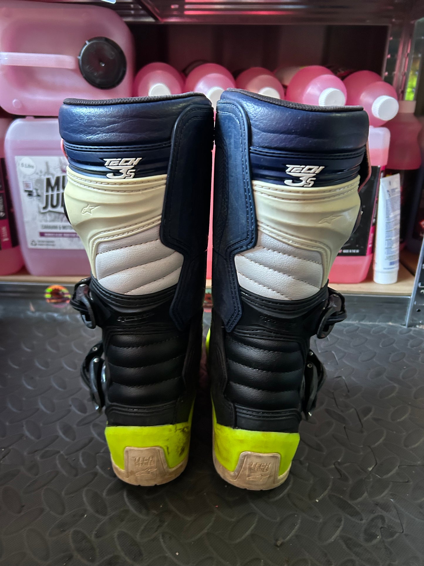 Alpinestars tech 3 uk4