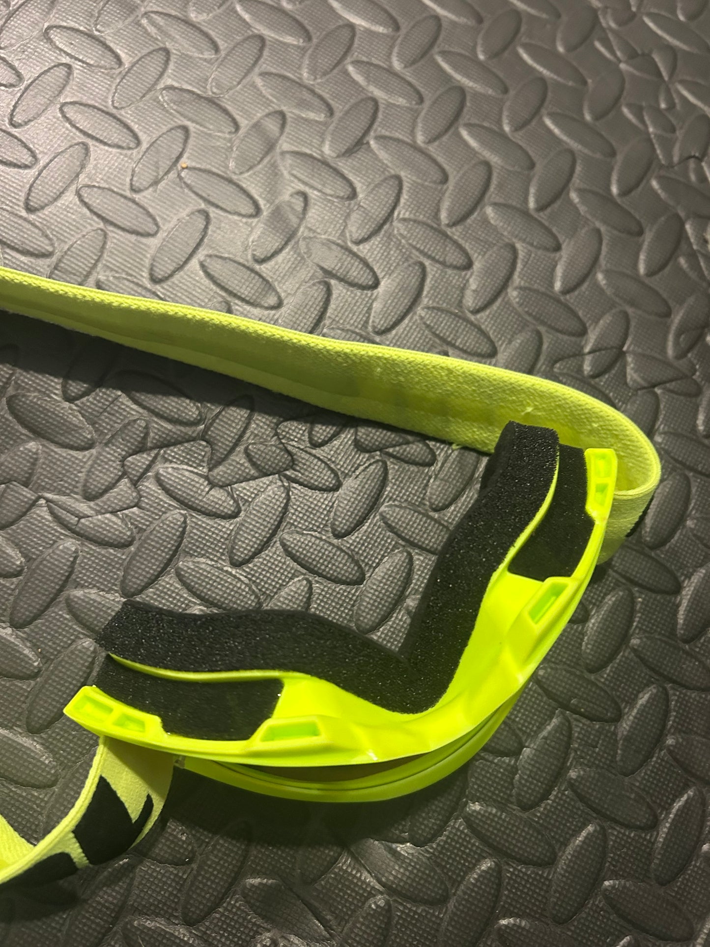 100% youth goggles