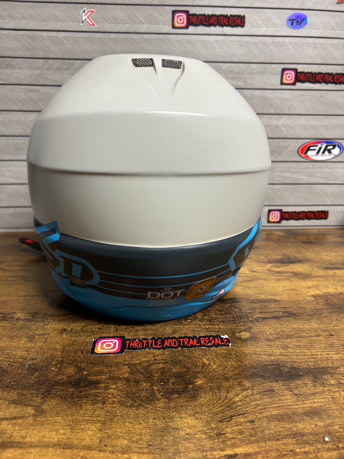 6D ATR-1 58-59cm Pre-Owned