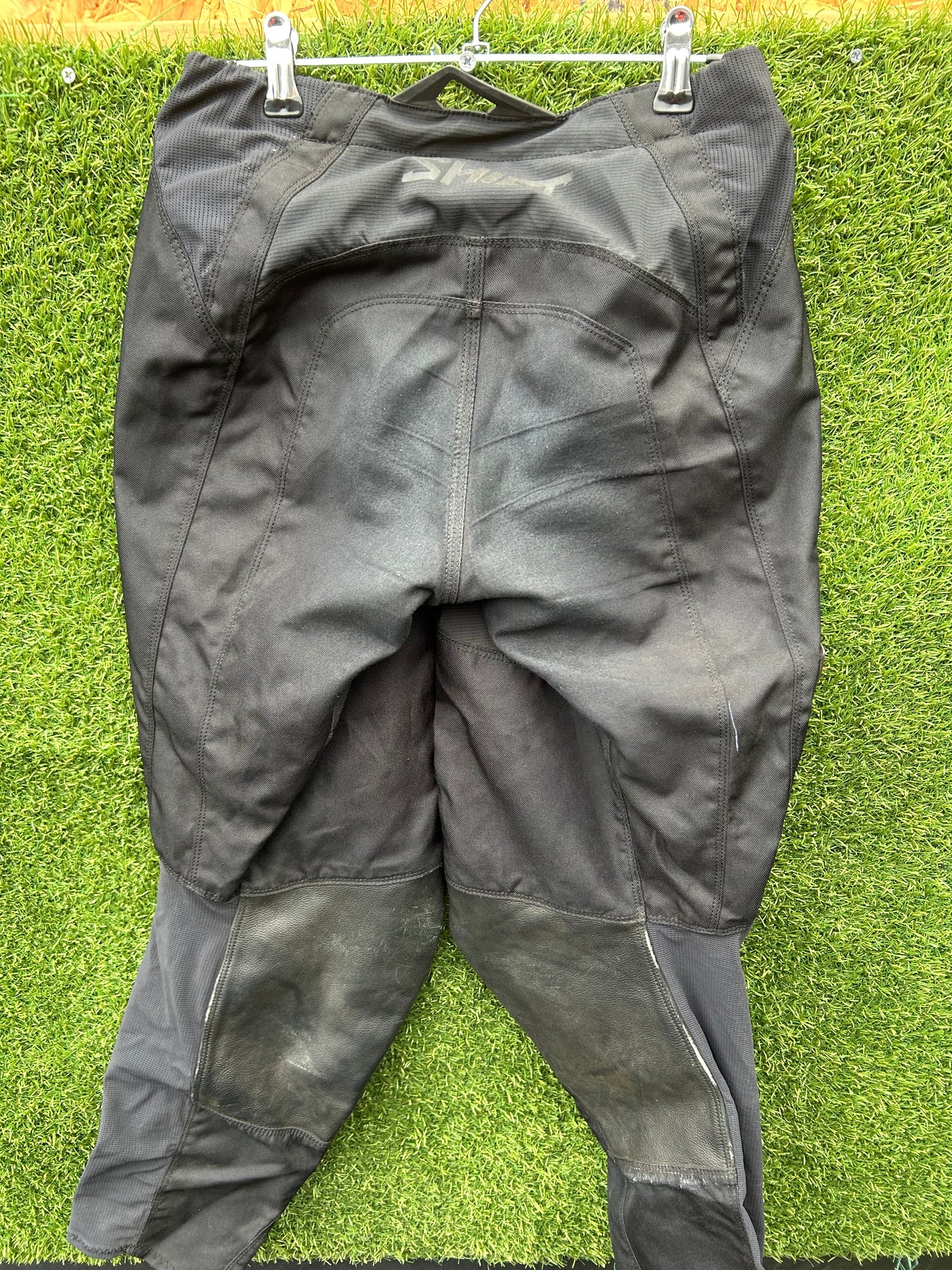 shift pants 28"