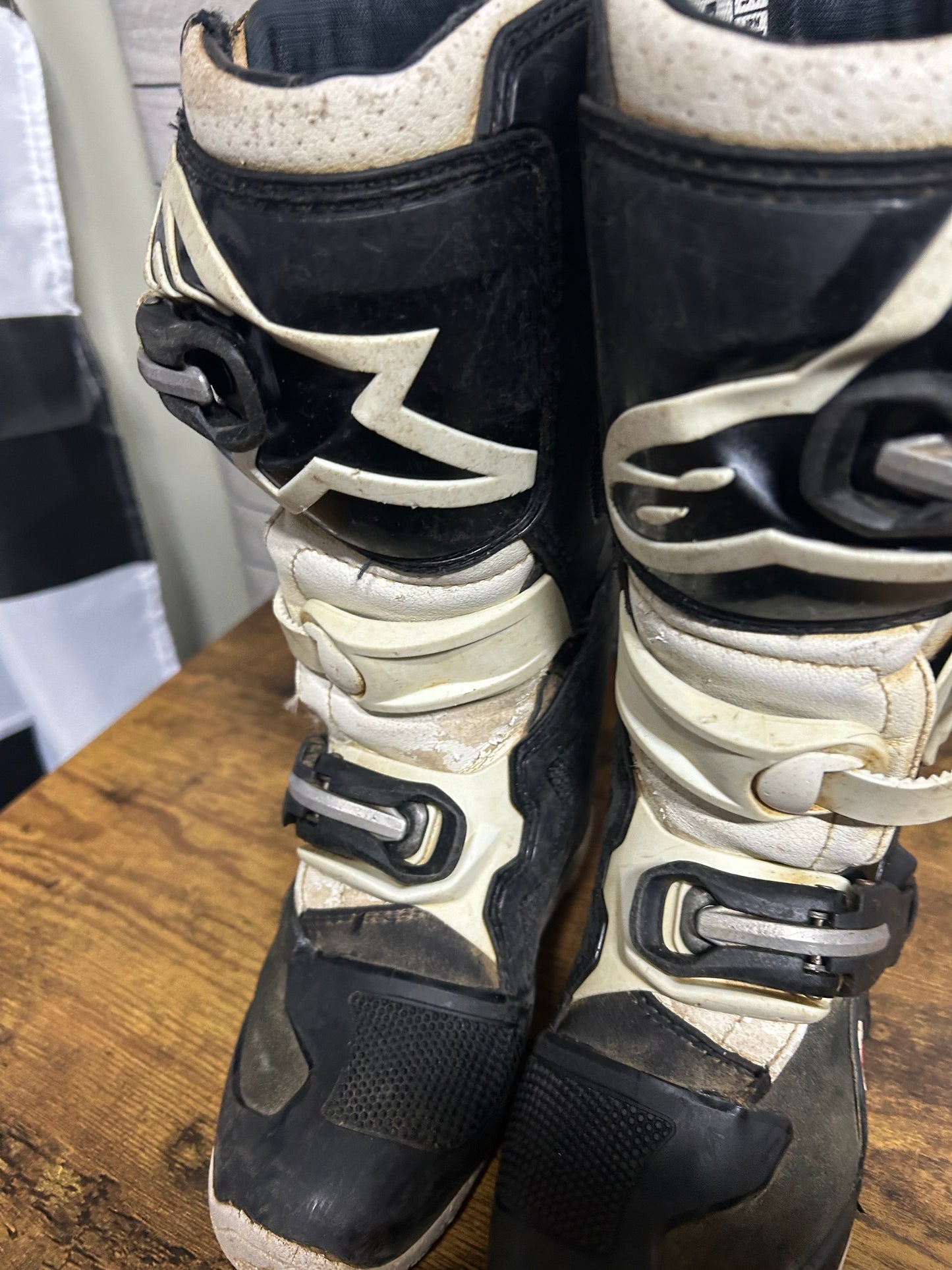 Alpinestars tech 7s uk1